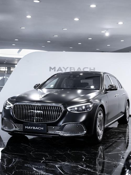 重庆106岚图汽车的售后服务让用户无忧出行，迈巴赫未来的豪华车趋势